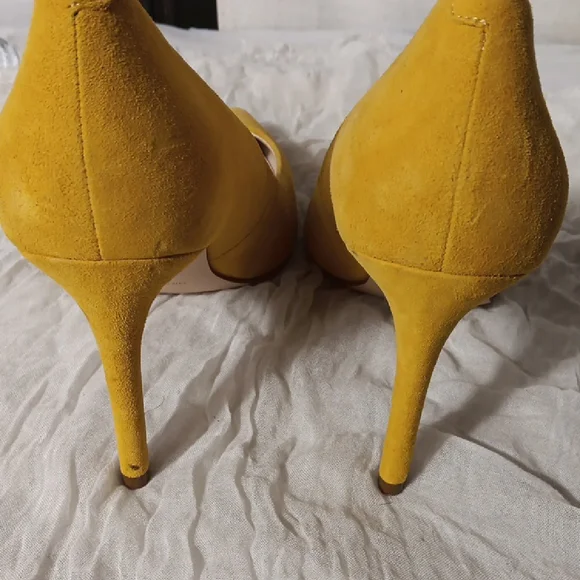 Nine West Yellow Suede Heels - Picture 4 of 8